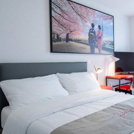 "The Freddie Mercury" Hotel モントルー エクステリア 写真