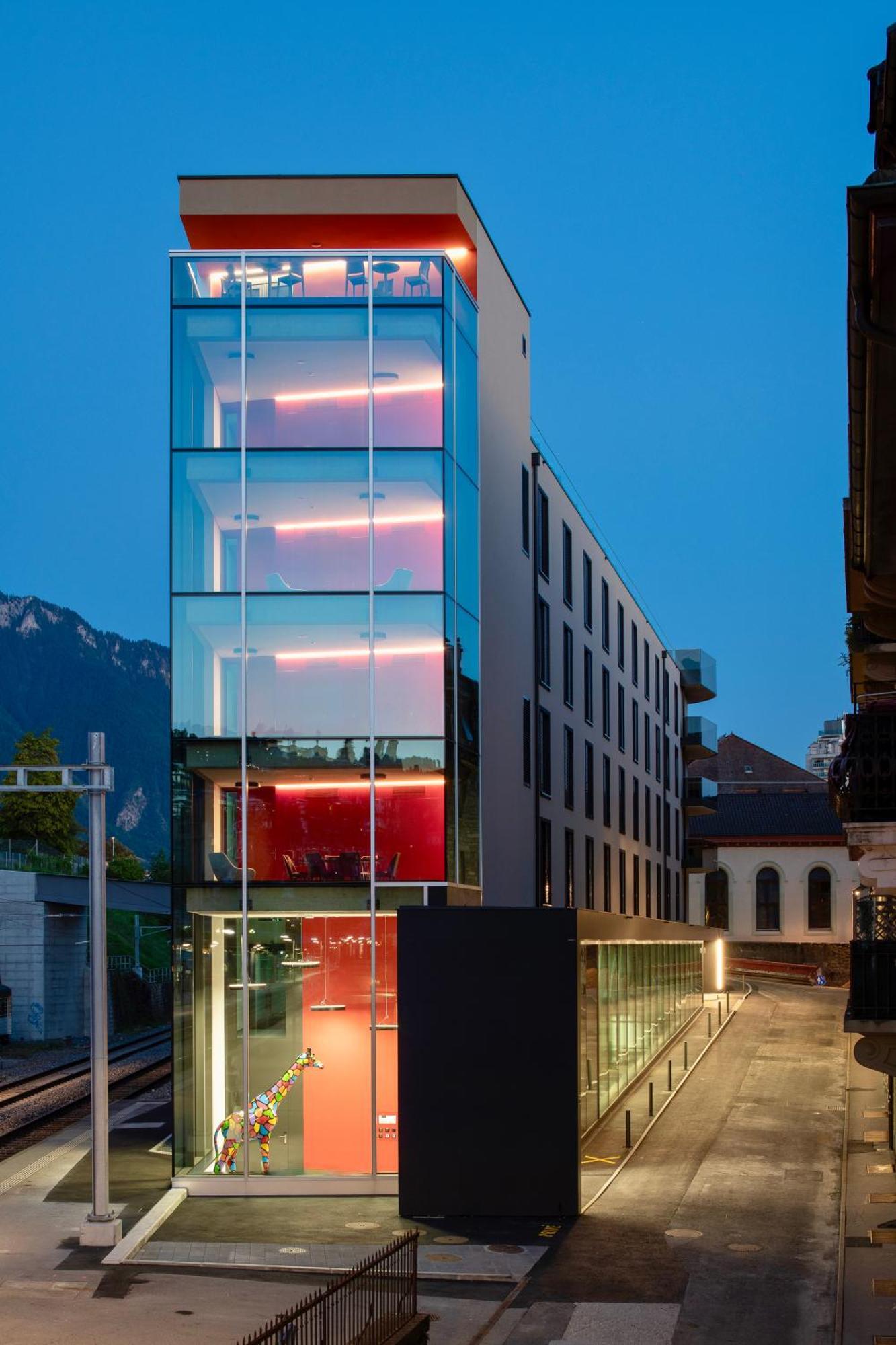 "The Freddie Mercury" Hotel モントルー エクステリア 写真