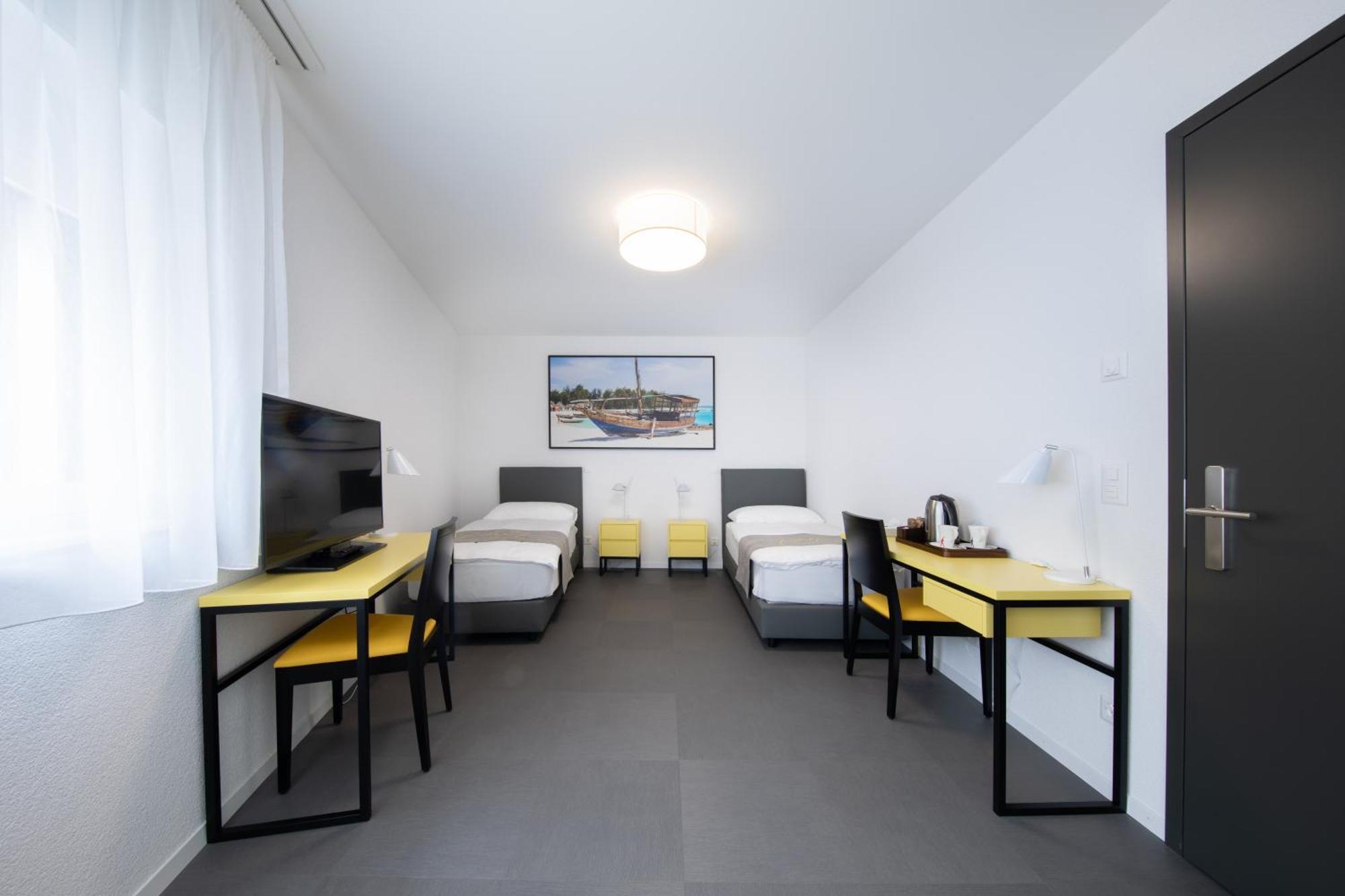 "The Freddie Mercury" Hotel モントルー エクステリア 写真